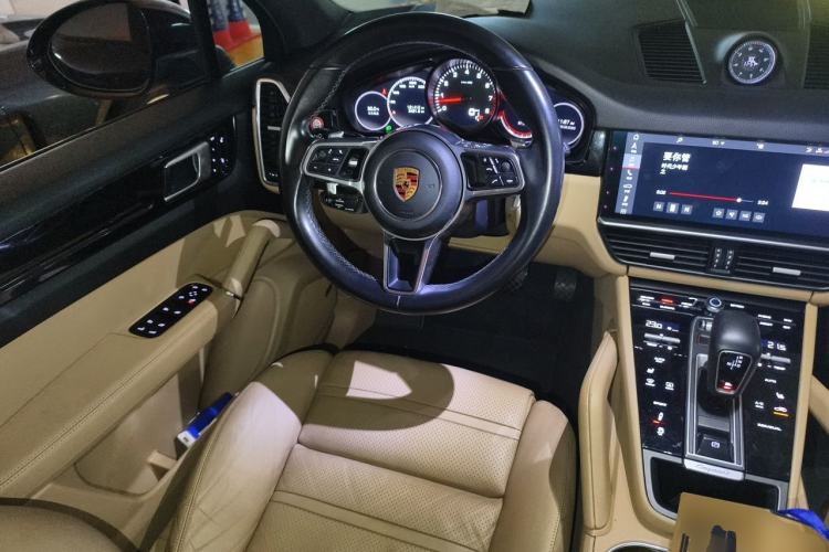 Used Porsche Cayenne 2018 Cayenne 3.0T Steering Wheel