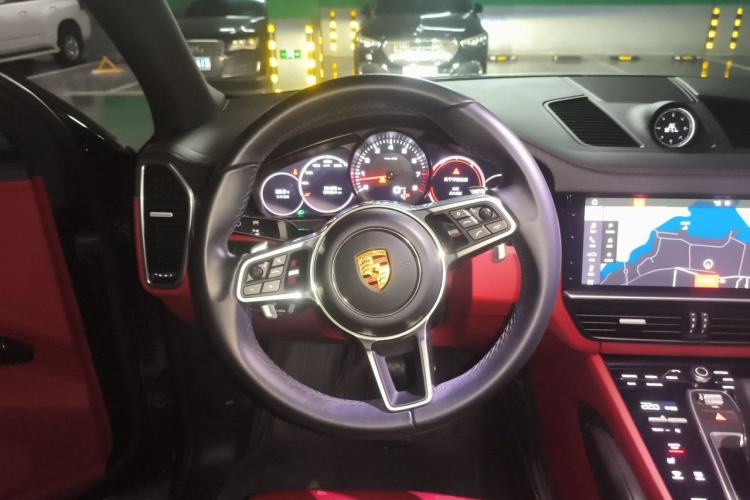 Used Porsche Cayenne 2018 Cayenne 3.0T Steering Wheel