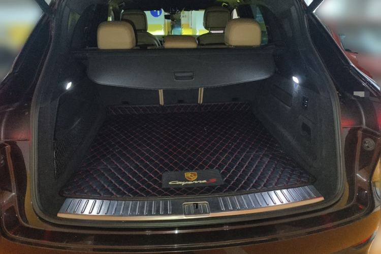 Used Porsche Cayenne 2018 Cayenne 3.0T Trunk