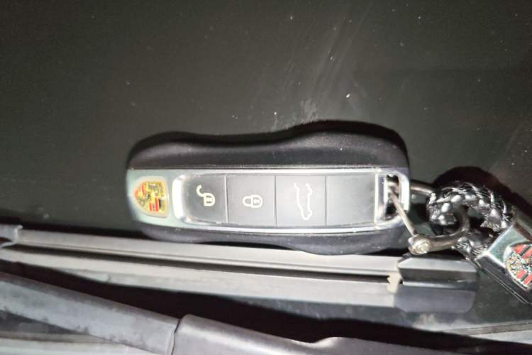 Used Porsche Cayenne 2018 Cayenne 3.0T Vehicle Key