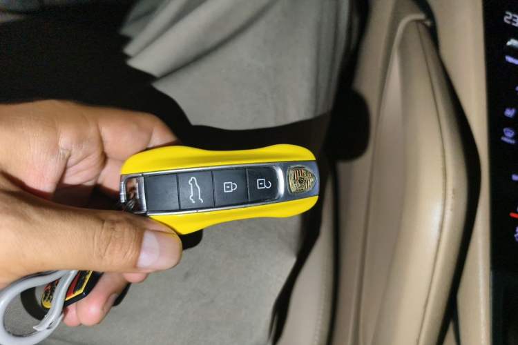 Used Porsche Cayenne 2018 Cayenne 3.0T Vehicle Key