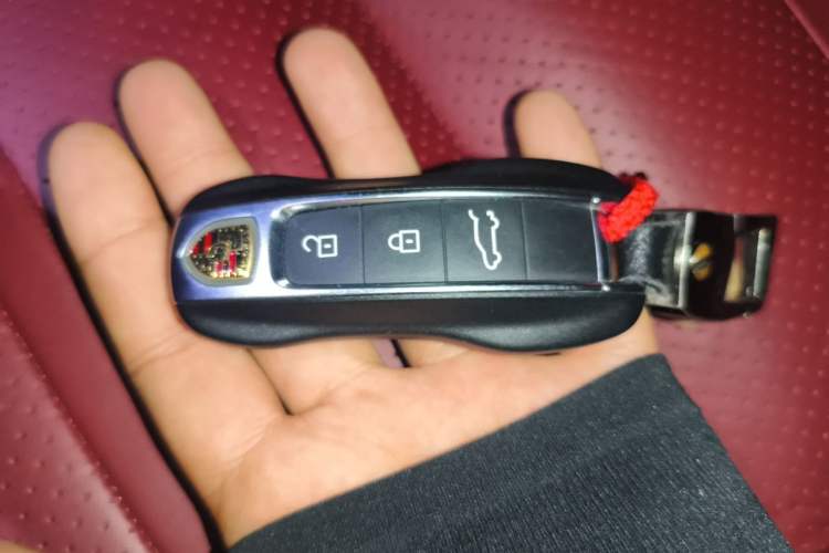 Used Porsche Cayenne 2018 Cayenne 3.0T Vehicle Key