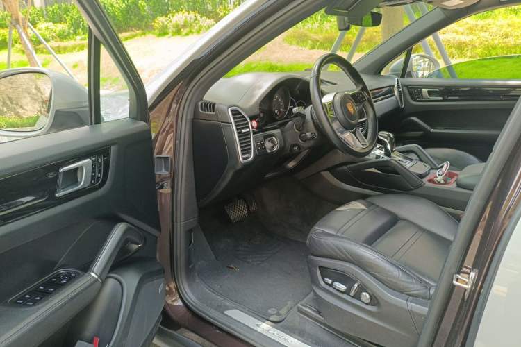 Used Porsche Cayenne 2018 Cayenne 3.0T Driver Seat