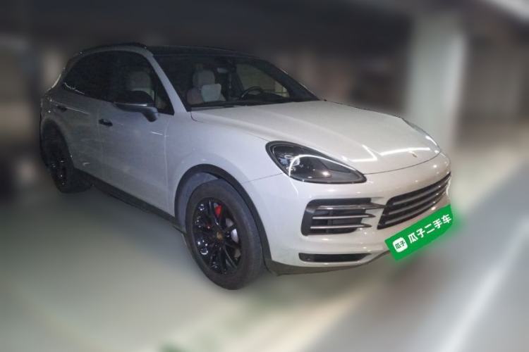Used Porsche Cayenne 2018 Cayenne 3.0T Front Right 45 Deg