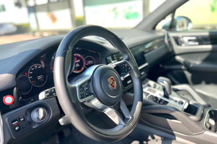 Used Porsche Cayenne 2018 Cayenne 3.0T Interior 4