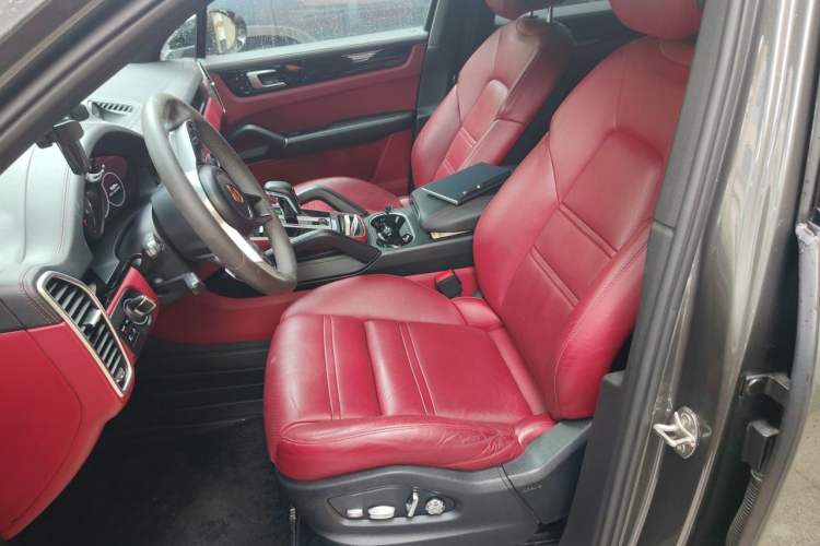 Used Porsche Cayenne 2018 Cayenne S 2.9T Left Front Seat
