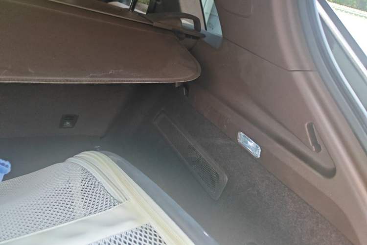Used Porsche Cayenne 2018 Cayenne 3.0T Left Rear Seat