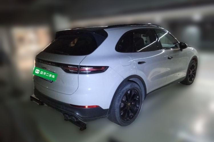 Used Porsche Cayenne 2018 Cayenne 3.0T Rear Right 45 Deg