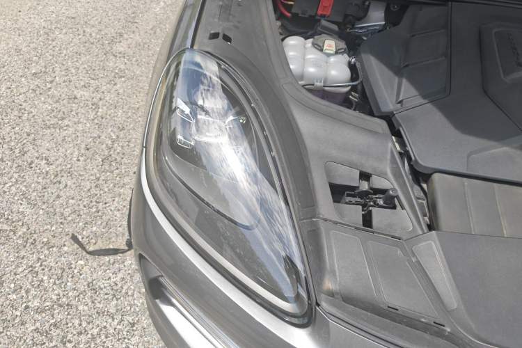 Used Porsche Cayenne 2018 Cayenne 3.0T Right Front Headlight