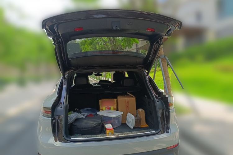 Used Porsche Cayenne 2018 Cayenne 3.0T Trunk