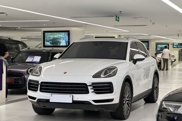 Porsche Cayenne 2018 Cayenne 3.0T مستعملة