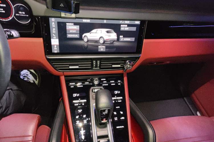 Used Porsche Cayenne 2018 Cayenne 3.0T Audio And AC Panel