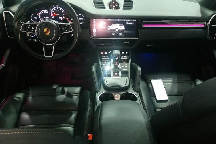 Used Porsche Cayenne 2018 Cayenne 3.0T Audio And AC Panel