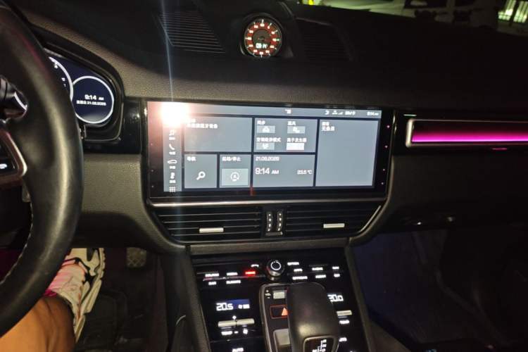 Used Porsche Cayenne 2018 Cayenne 3.0T Audio And AC Panel