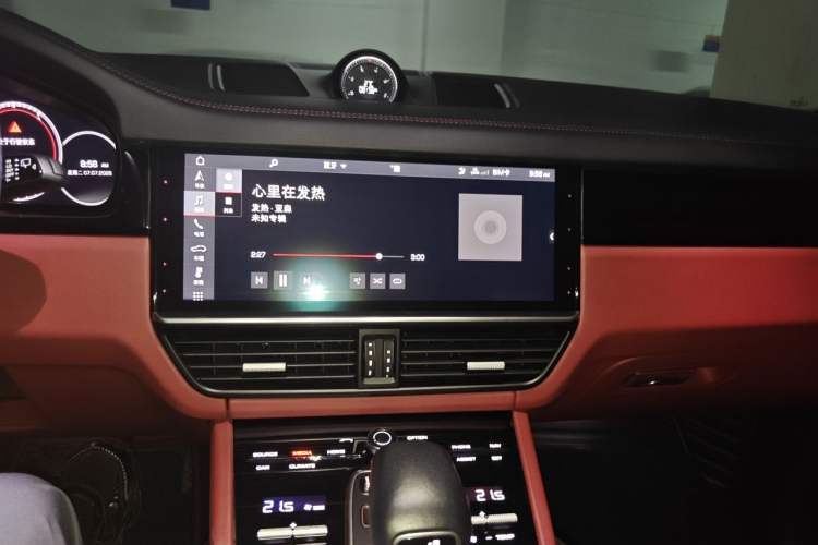 Used Porsche Cayenne 2018 Cayenne 3.0T Audio And AC Panel
