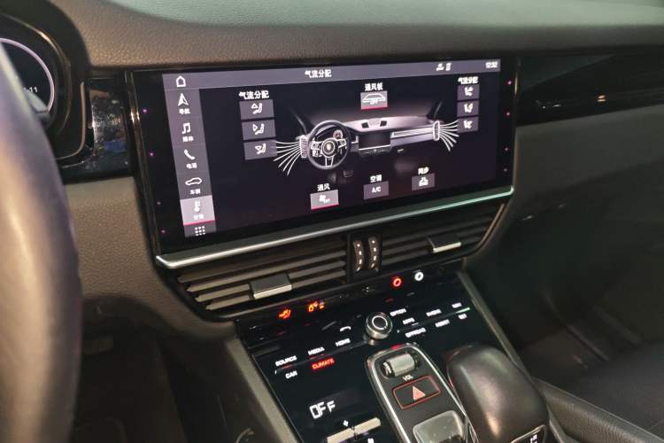 Used Porsche Cayenne 2018 Cayenne 3.0T Audio And AC Panel