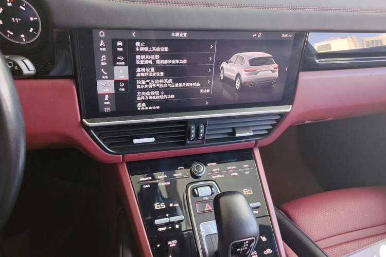 Used Porsche Cayenne 2018 Cayenne 3.0T Audio And AC Panel
