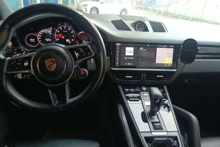 Used Porsche Cayenne 2018 Cayenne 3.0T Center Console