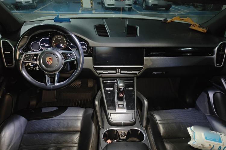 Used Porsche Cayenne 2018 Cayenne 3.0T Center Console