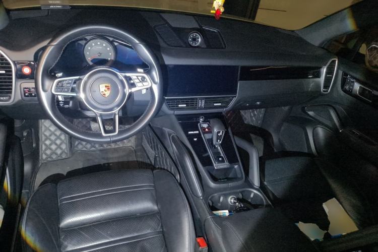 Used Porsche Cayenne 2018 Cayenne 3.0T Center Console