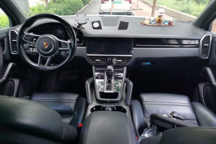 Used Porsche Cayenne 2018 Cayenne 3.0T Center Console