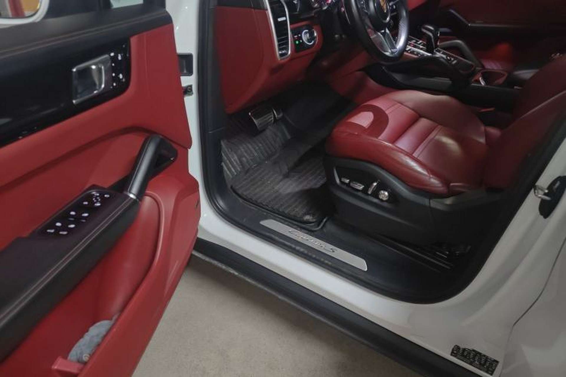 Used Porsche Cayenne 2018 Cayenne S 2.9T Driver Seat