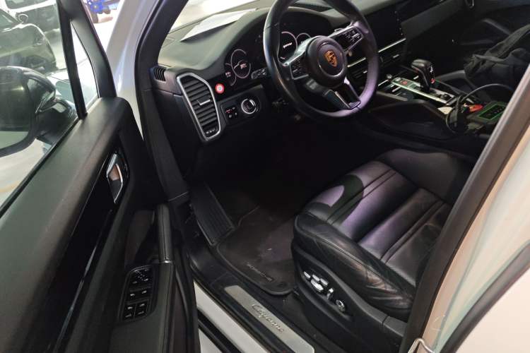 Used Porsche Cayenne 2018 Cayenne 3.0T Driver Seat