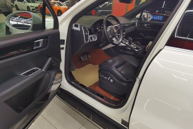 Used Porsche Cayenne 2018 Cayenne 3.0T Driver Seat