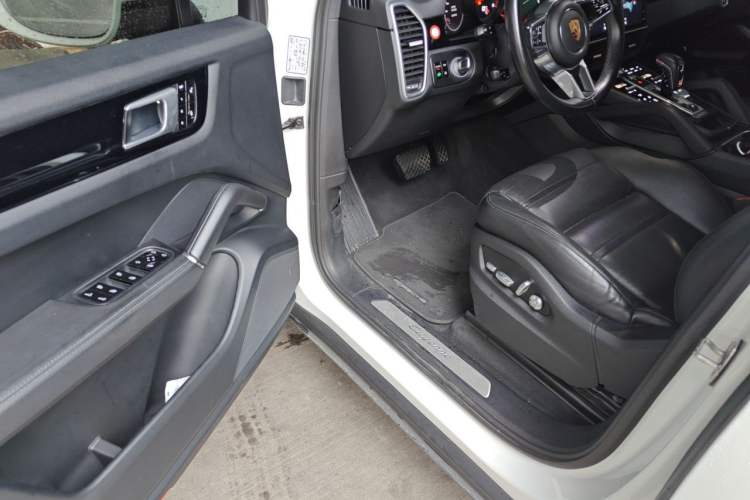 Used Porsche Cayenne 2018 Cayenne 3.0T Driver Seat