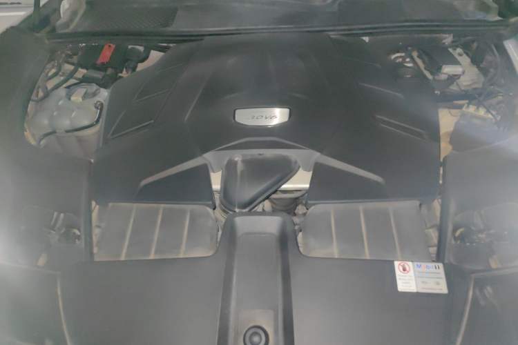 Used Porsche Cayenne 2018 Cayenne 3.0T Engine Bay