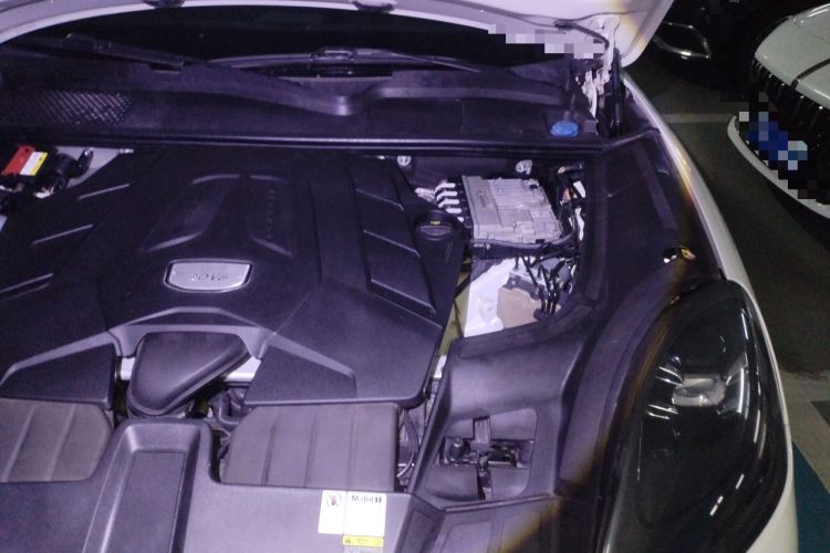 Used Porsche Cayenne 2018 Cayenne 3.0T Engine Bay Left