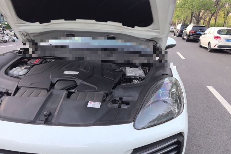 Used Porsche Cayenne 2018 Cayenne 3.0T Engine Bay Left