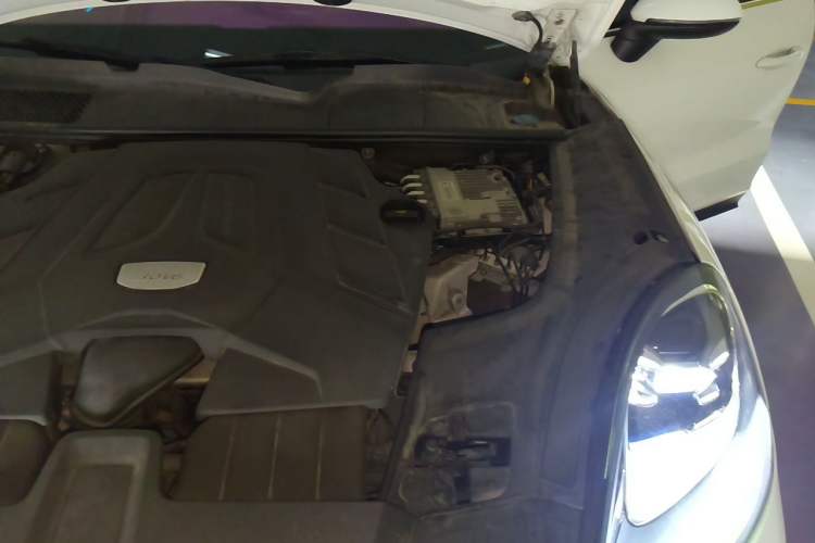 Used Porsche Cayenne 2018 Cayenne 3.0T Engine Bay Left