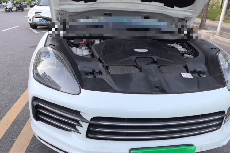 Used Porsche Cayenne 2018 Cayenne 3.0T Engine Bay Right