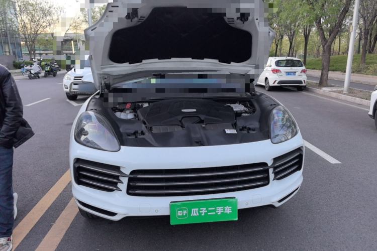 Used Porsche Cayenne 2018 Cayenne 3.0T Engine Bay
