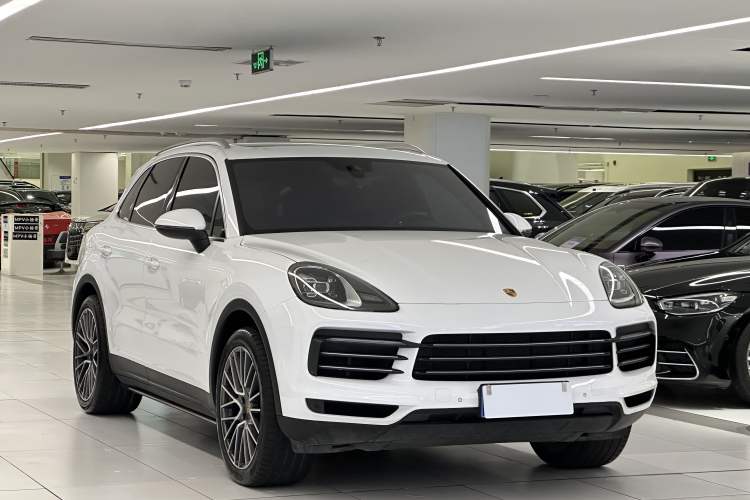 Used Porsche Cayenne 2018 Cayenne 3.0T Exterior 2
