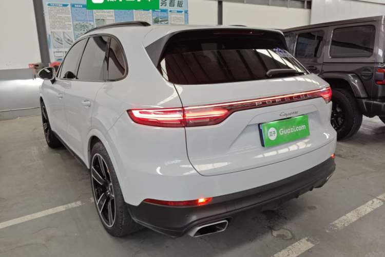 Used Porsche Cayenne 2018 Cayenne 3.0T Exterior 2