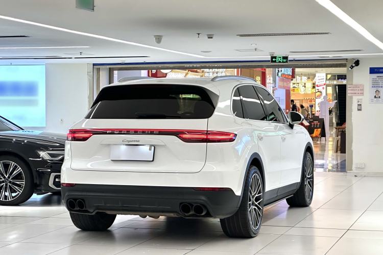 Used Porsche Cayenne 2018 Cayenne 3.0T Exterior 4