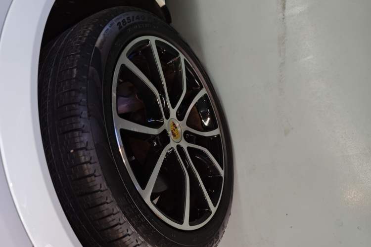 Used Porsche Cayenne 2018 Cayenne 3.0T Exterior 4