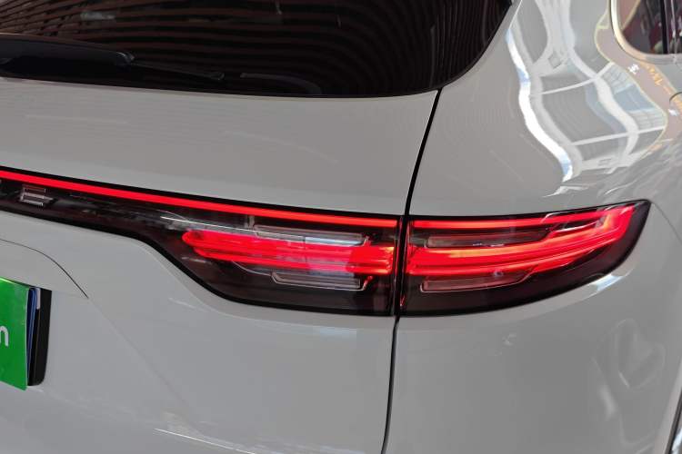 Used Porsche Cayenne 2018 Cayenne 3.0T Exterior 6