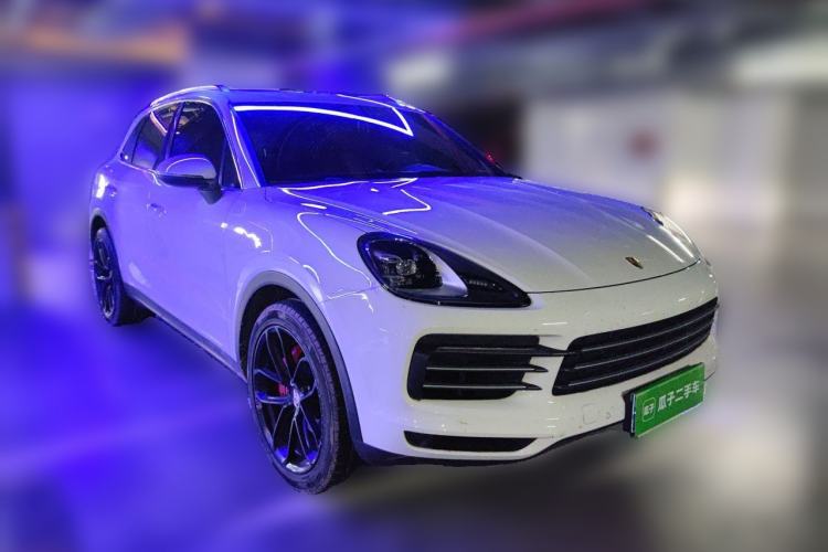 Used Porsche Cayenne 2018 Cayenne 3.0T Front Right 45 Deg