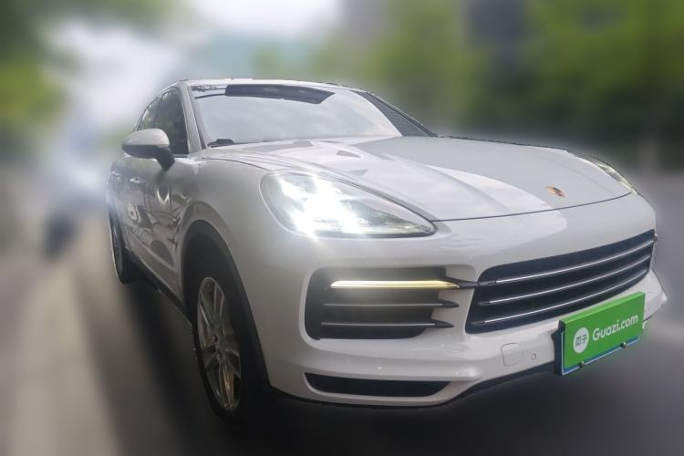 Used Porsche Cayenne 2018 Cayenne 3.0T Front Right 45 Deg