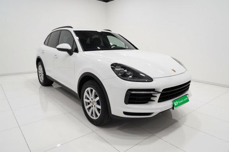 Used Porsche Cayenne 2018 Cayenne 3.0T Front Right 45 Deg