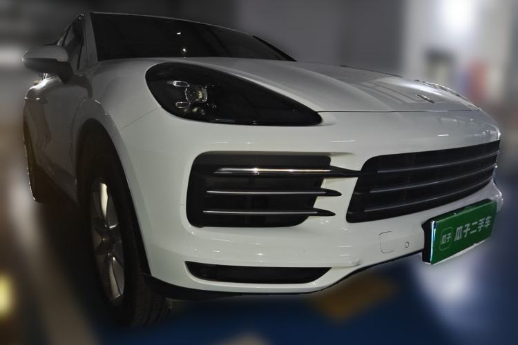 Used Porsche Cayenne 2018 Cayenne 3.0T Front Right 45 Deg