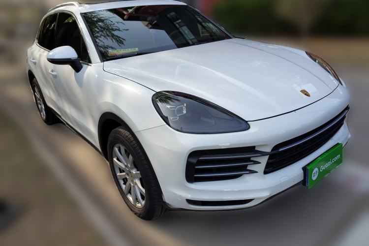 Used Porsche Cayenne 2018 Cayenne 3.0T Front Right 45 Deg