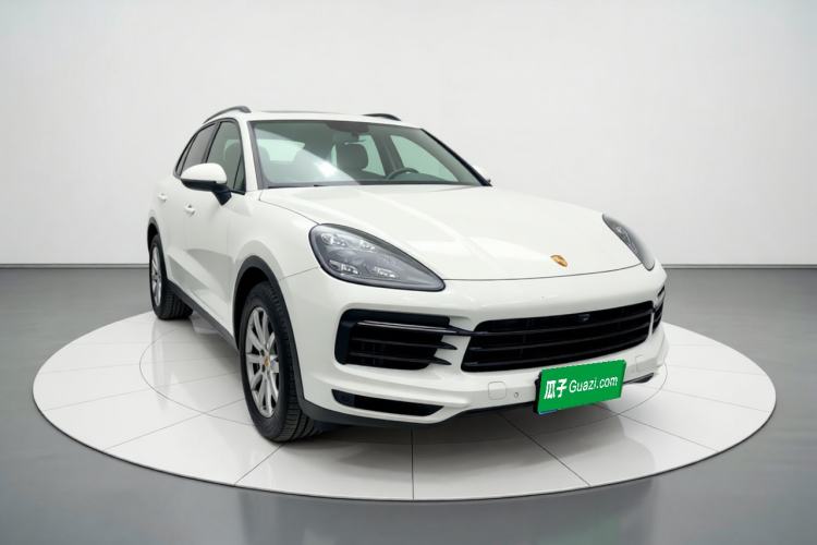 Used Porsche Cayenne 2018 Cayenne S 2.9T Front Right 45 Deg