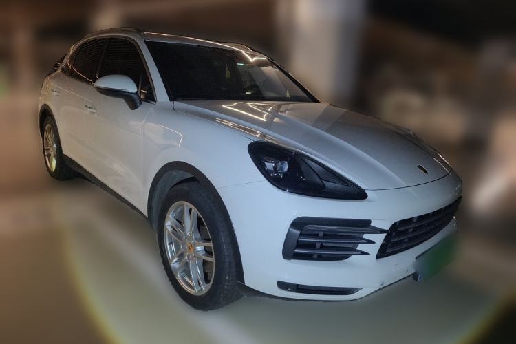 Used Porsche Cayenne 2018 Cayenne 3.0T Front Right 45 Deg