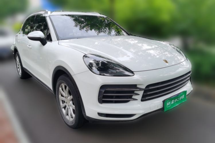 Used Porsche Cayenne 2018 Cayenne 3.0T Front Right 45 Deg