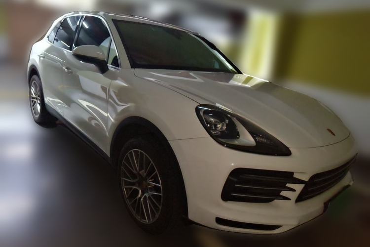 Used Porsche Cayenne 2018 Cayenne 3.0T Front Right 45 Deg