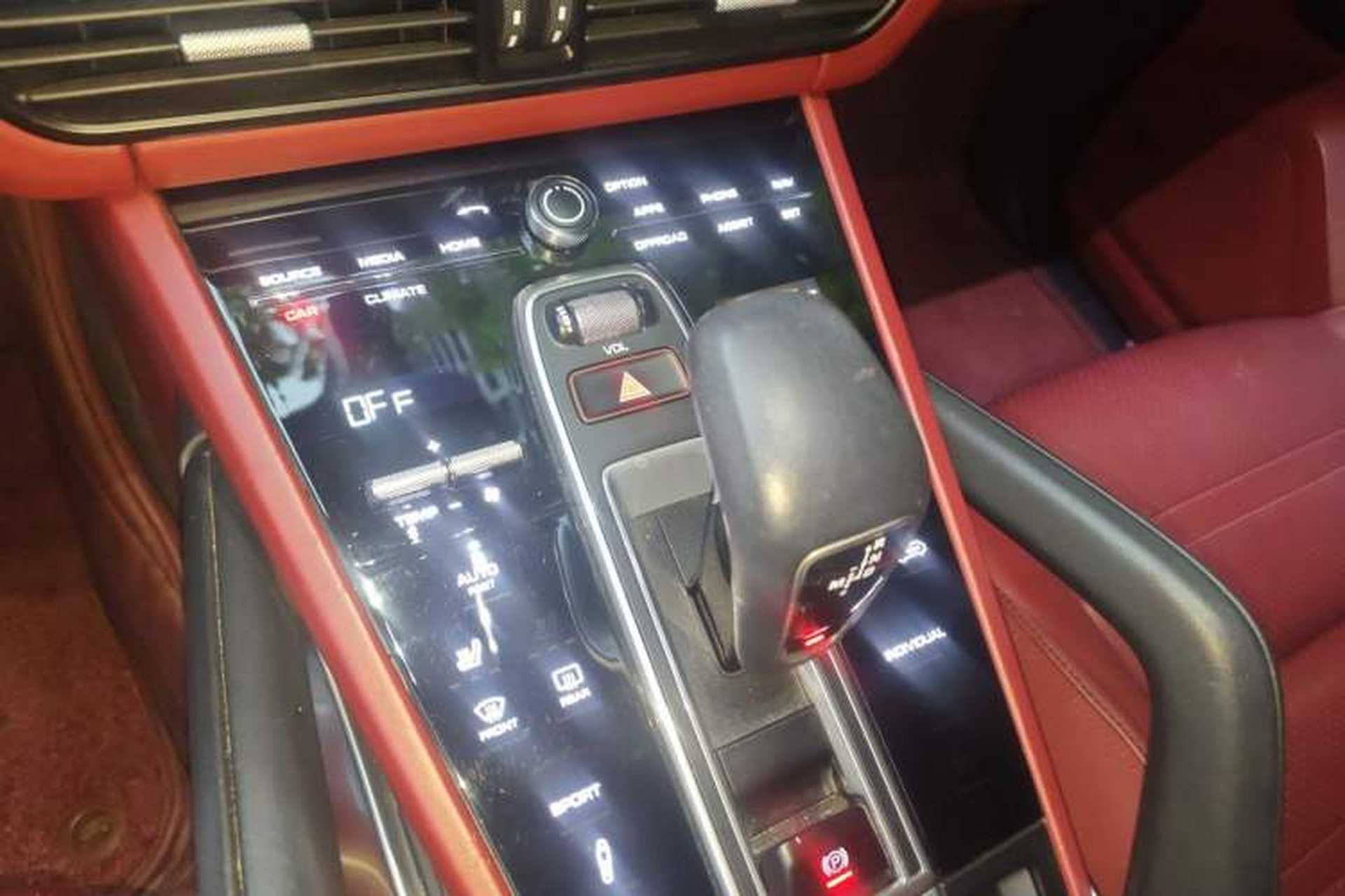 Used Porsche Cayenne 2018 Cayenne 3.0T Gear Lever